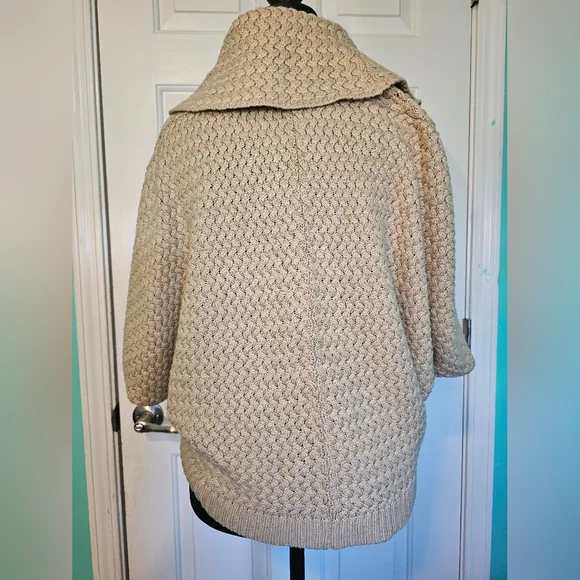 The Limited Cowl Neck Tan Short Sleeve Batwing Sweater Women's Size S - Picture 7 of 14